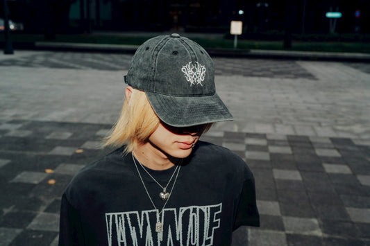 ウルフニキヲツケロ　エンブレムキャップ